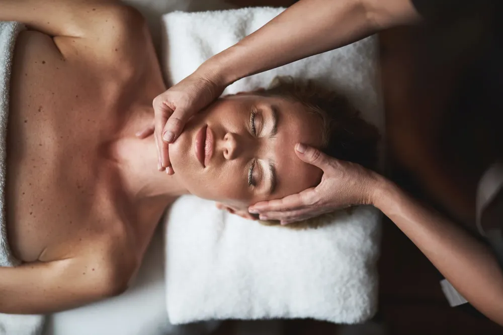 Massage visage kobido à Bagnères de Bigorre